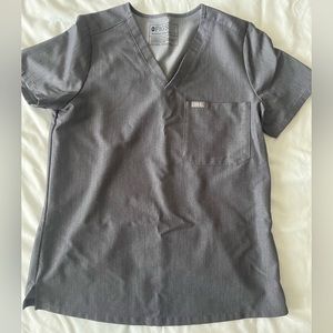 Figs Catarina graphite top